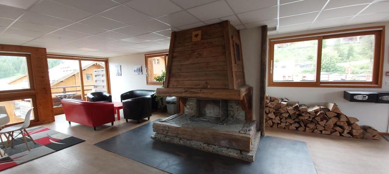 Locabed Le Hameau Des Ecrins Lägenhet Puy-Saint-Vincent Exteriör bild